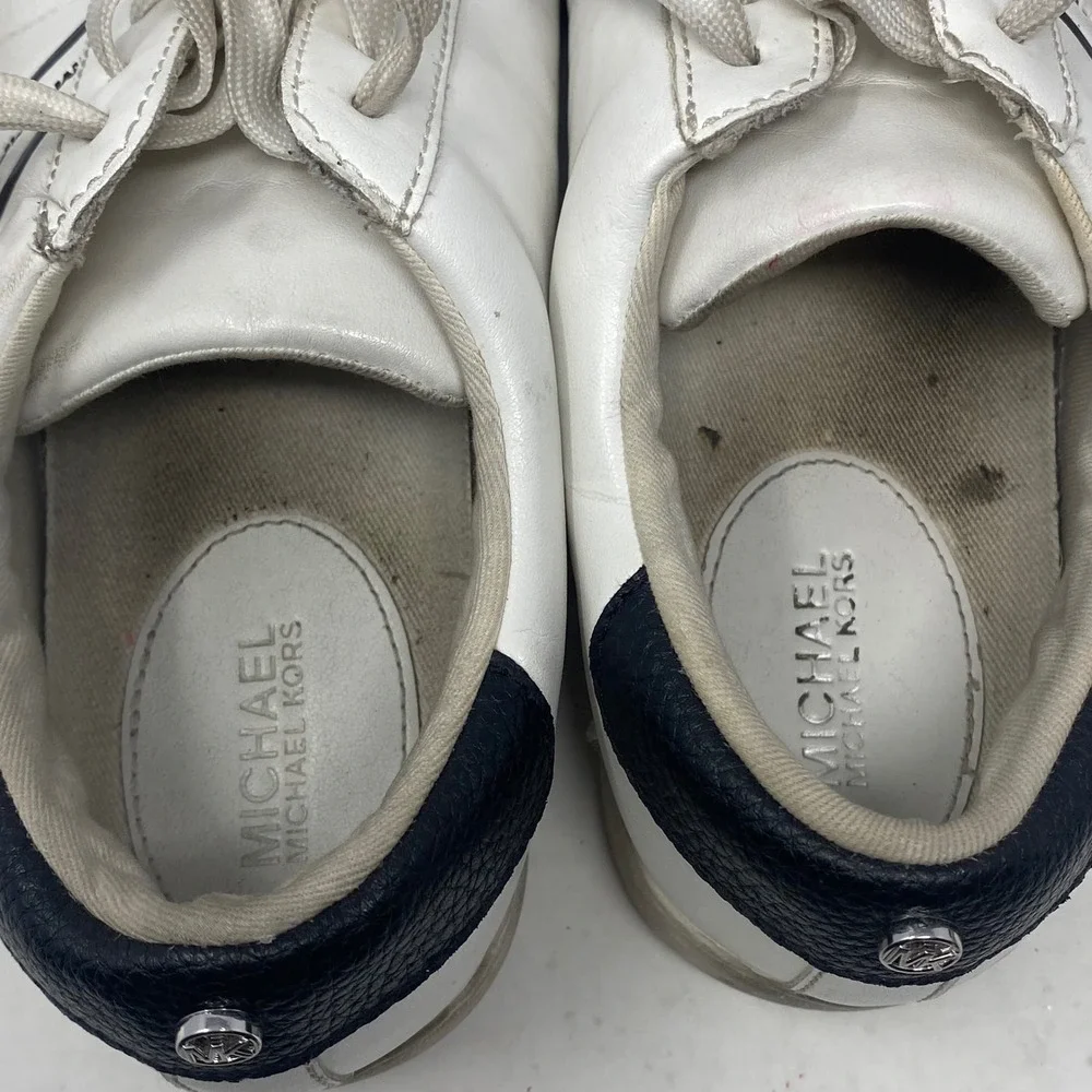 Michael Kors Irving Stripe White Navy Lace Up Sneakers FT25G Womens 5.5M